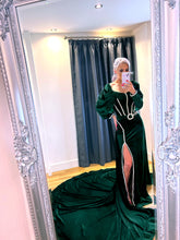 Load image into Gallery viewer, CHELSEA VELVET GOWN